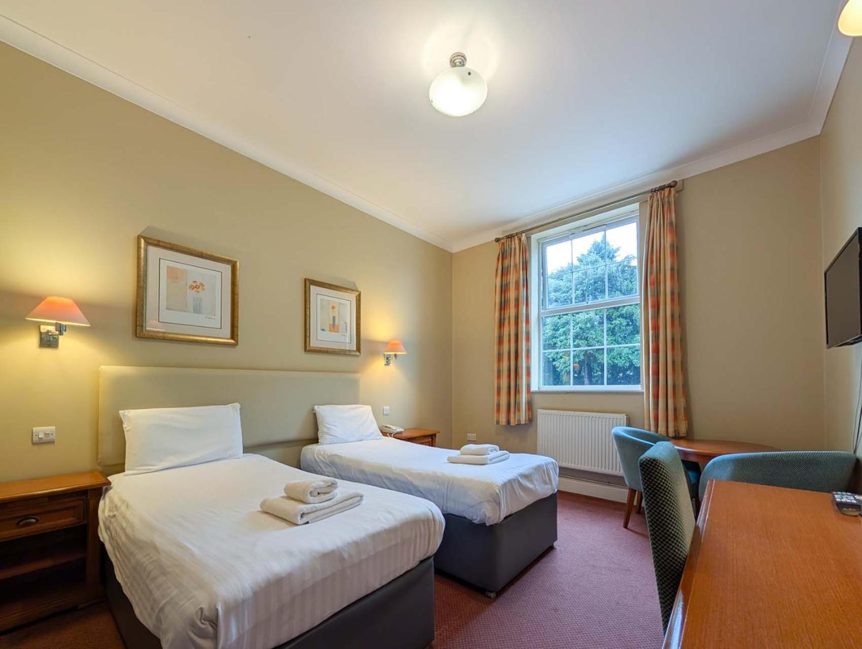 Oriel Hotel St Asaph Exteriör bild