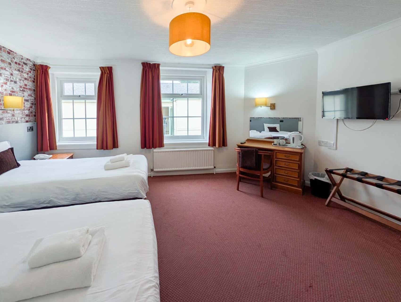 Oriel Hotel St Asaph Exteriör bild